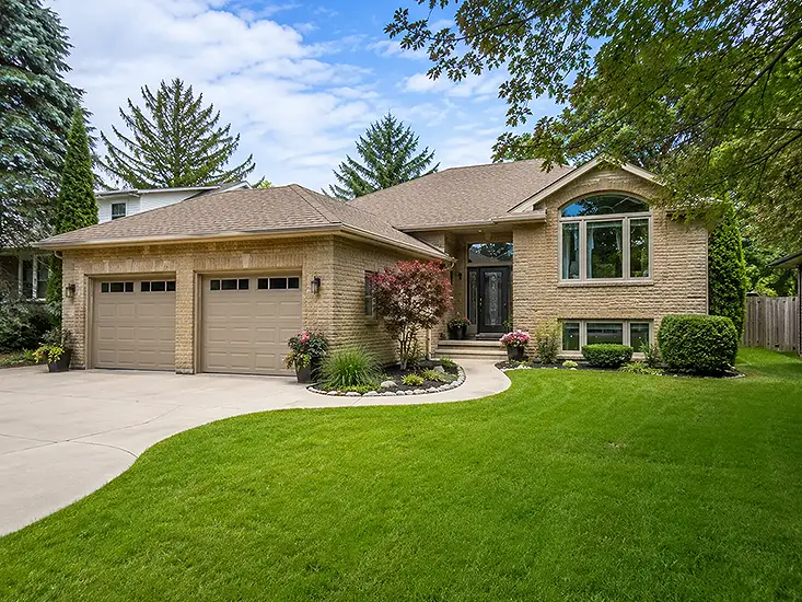 Cash home buyers purchasing a house directly in London Ontario