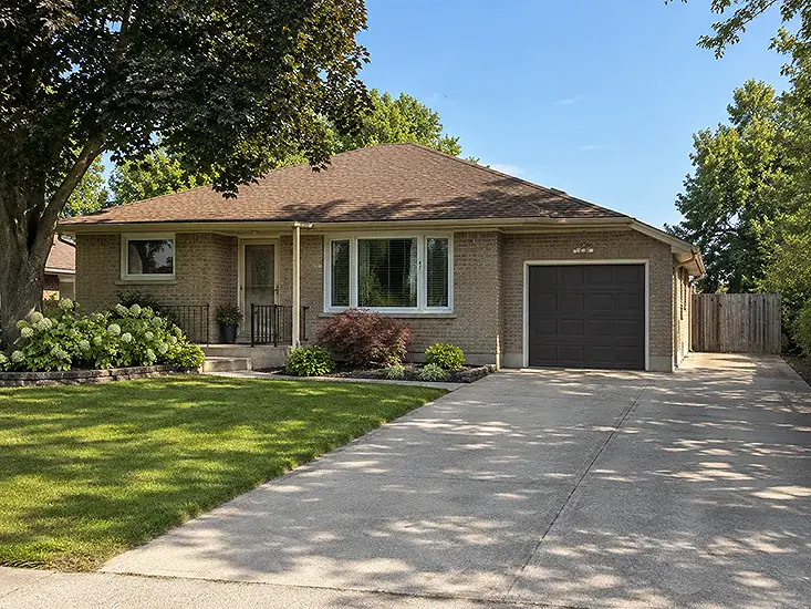 Local cash home buyers purchasing a house directly in Welland Ontario