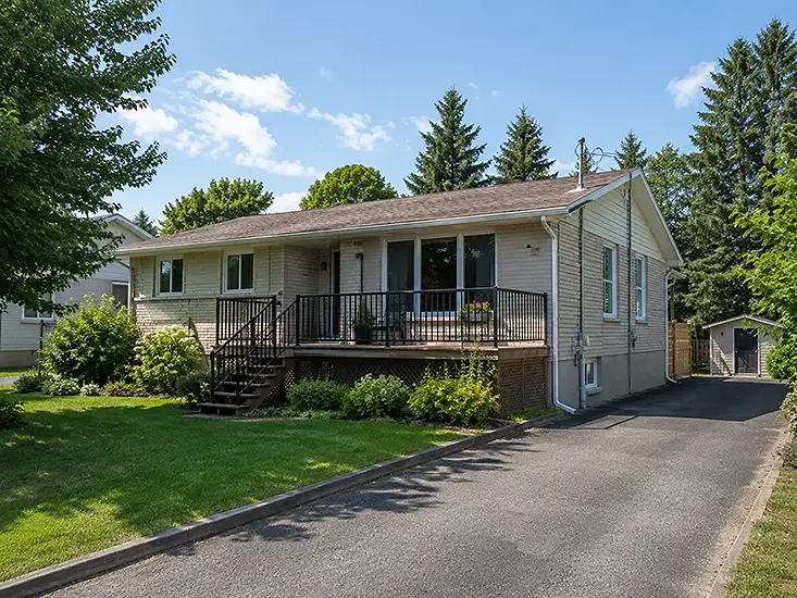 We buy houses in Sudbury Ontario in their current condition